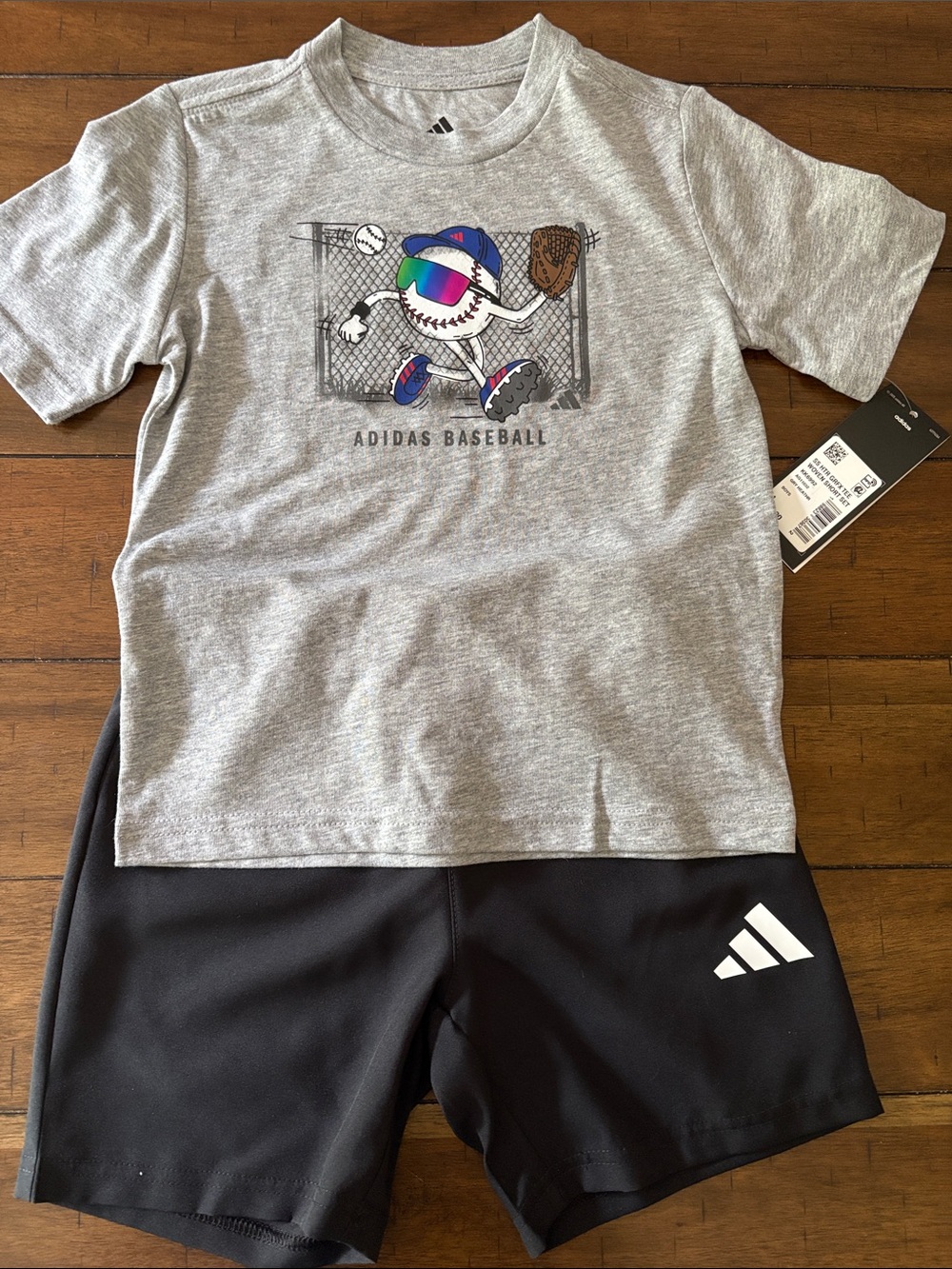 Under Armour Adidas Kids Boys set bundle 3 tshirts shorts athletic size 4 NWT - Picture 4 of 5